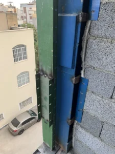 روش اجرای وال‌ پست فلزی در بلوک سبک